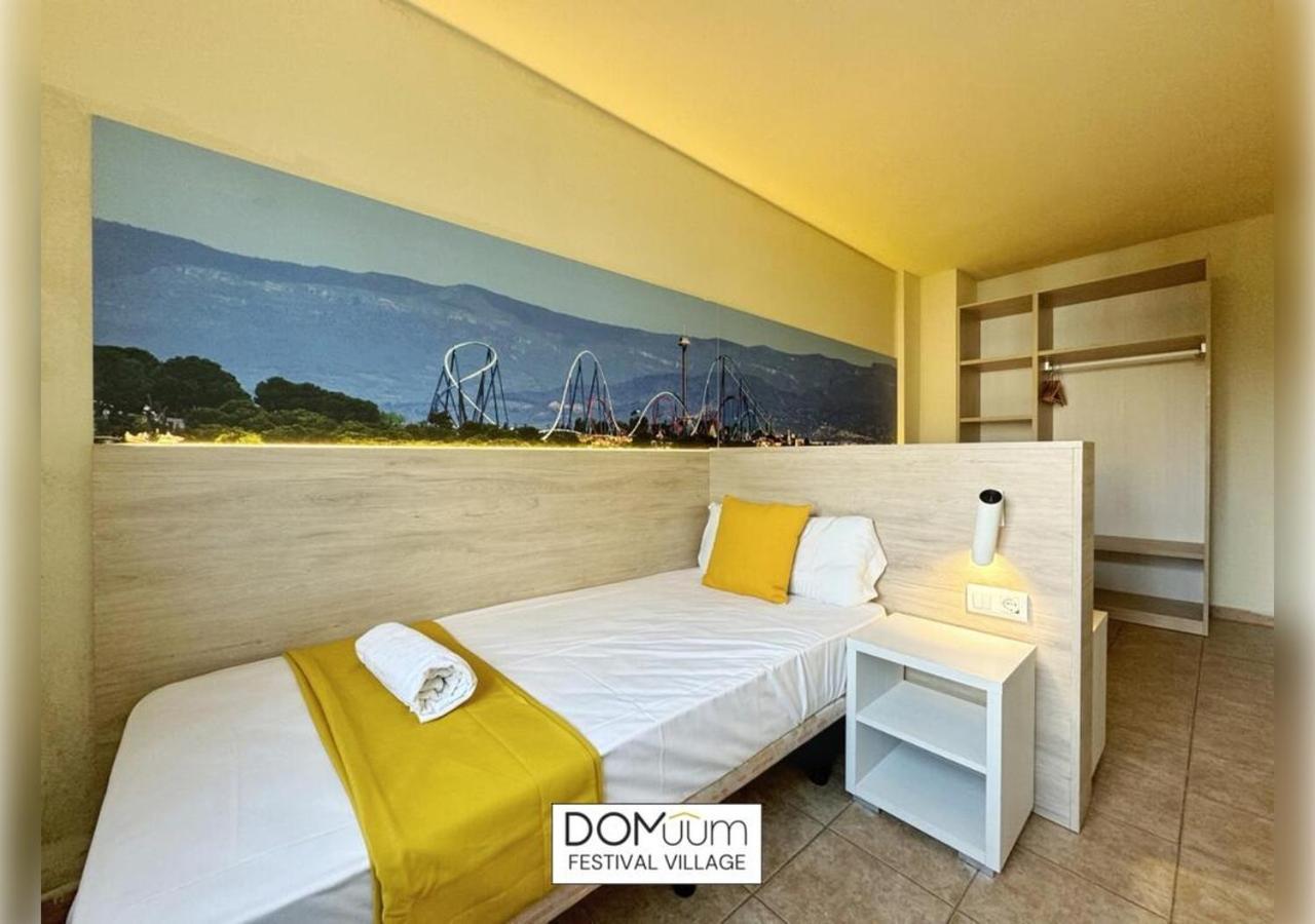 Domuum Holidays - Festival Village Salou Dış mekan fotoğraf