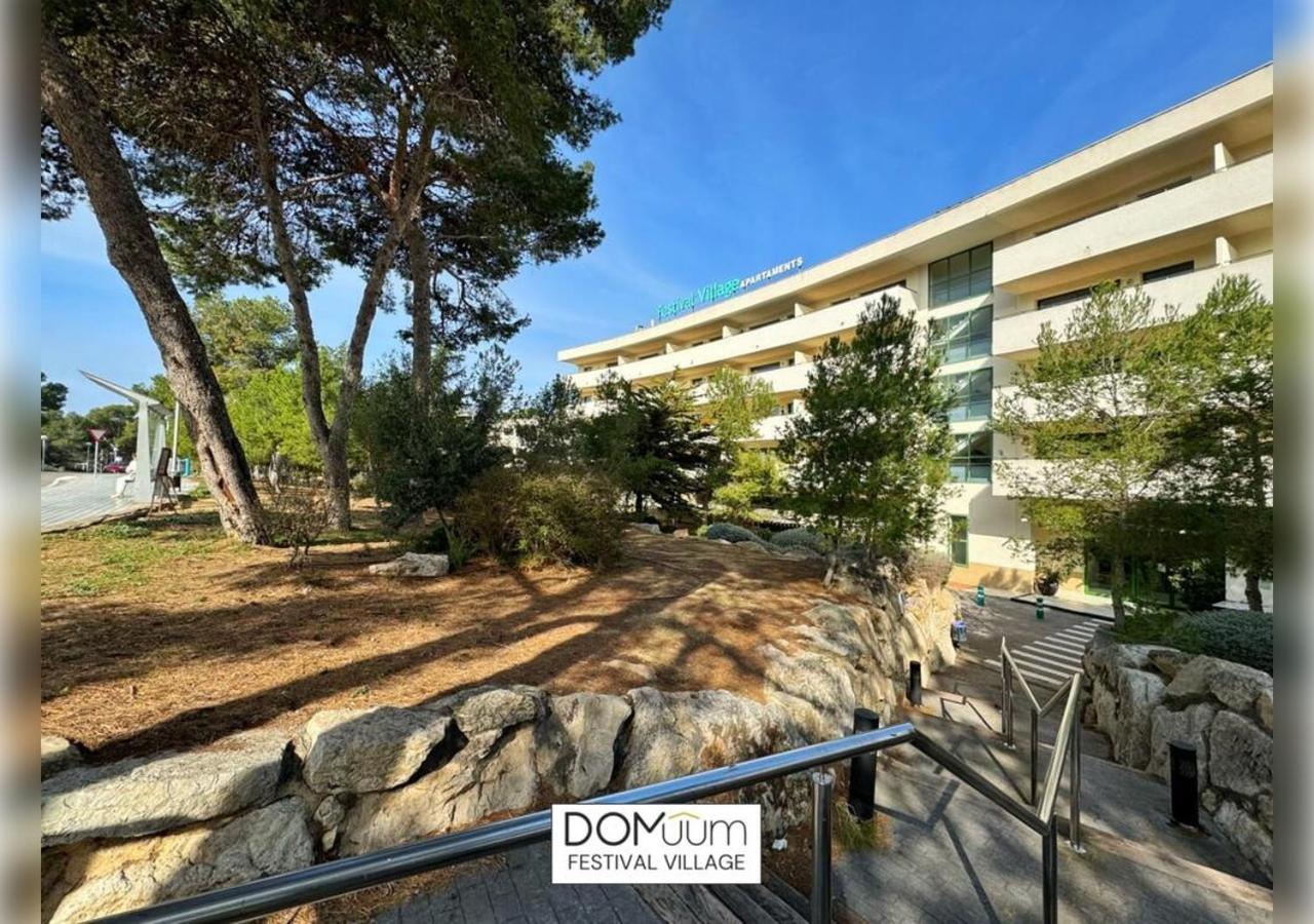 Domuum Holidays - Festival Village Salou Dış mekan fotoğraf