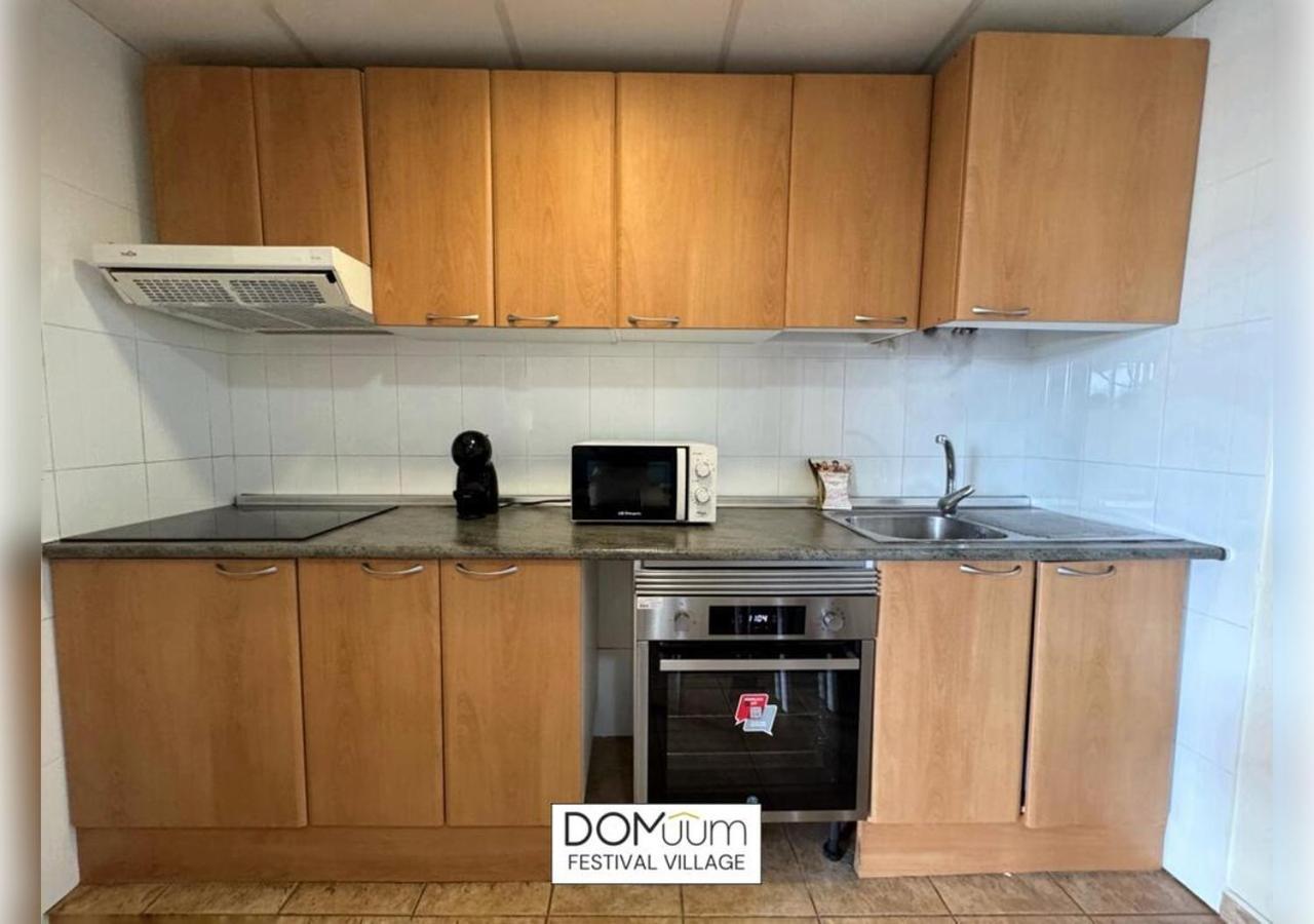 Domuum Holidays - Festival Village Salou Dış mekan fotoğraf